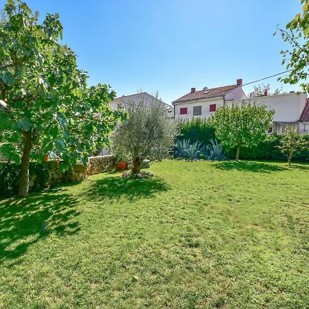 Damir-3 By Interhome 아파트 *